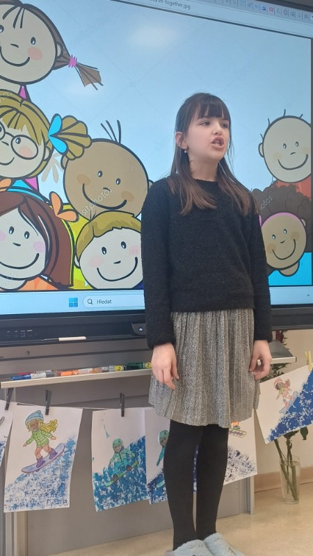 Vysvědčení ve společenském obleku