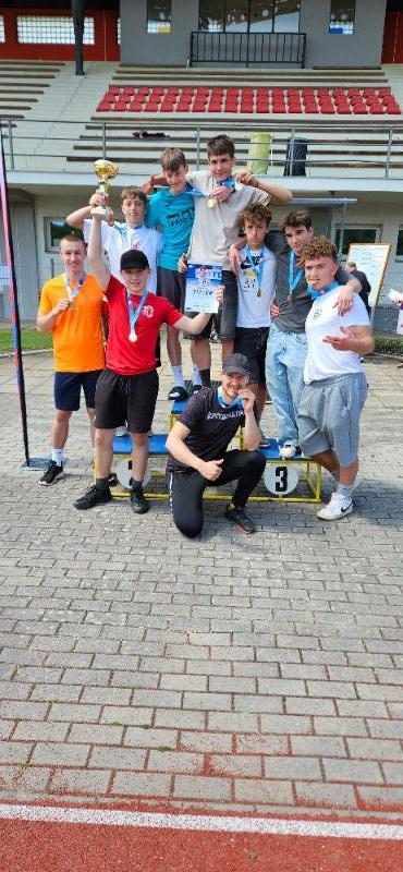 První místo v krajském kole Poháru rozhlasu!