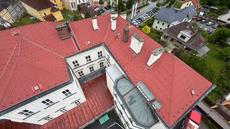 Taktické cvičení hasičů spojené s evakuací školy