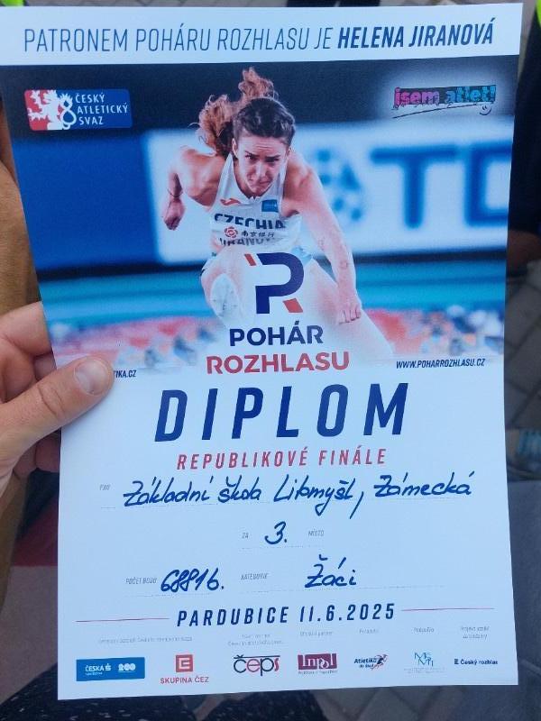Bronz z republiky! Historický úspěch ZŠ Zámecká v Poháru rozhlasu