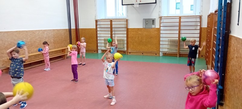 říjen v lavicích říjen v lavicích