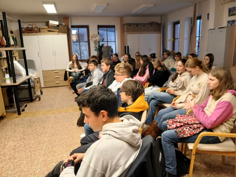Stáří zblízka aneb Dotkni se světa seniorů