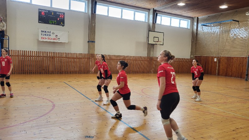 Třetí místo v oblastním kole volejbalu