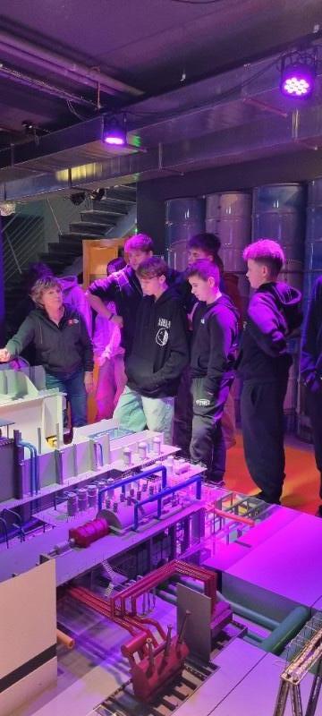 Exkurze deváťáků do Sloupsko-šošůvských jeskyní a do Jaderné elektrárny Dukovany