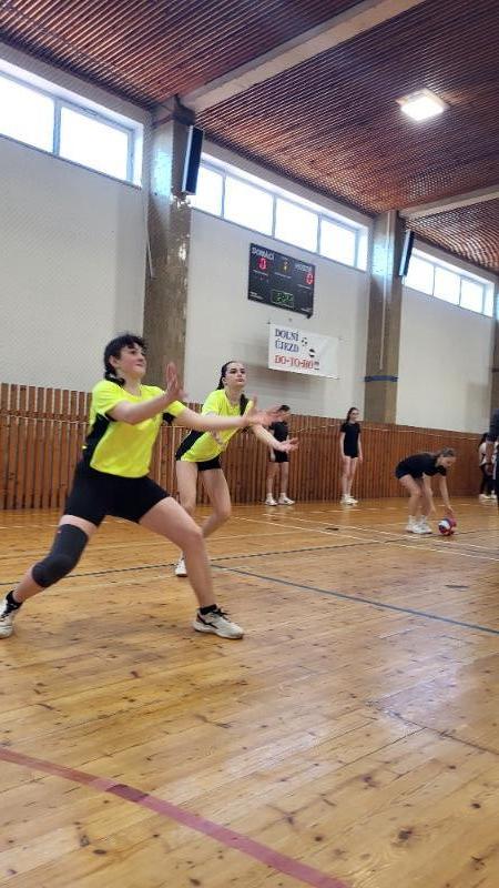 Přivezly jsme pohár!