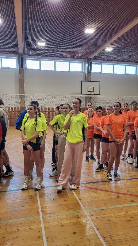 Přivezly jsme pohár! Přivezly jsme pohár!