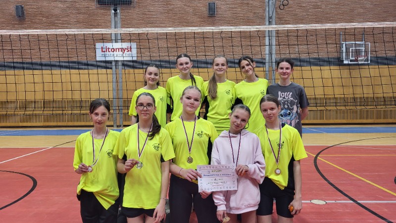 Druhé místo v přehazované Druhé místo v přehazované