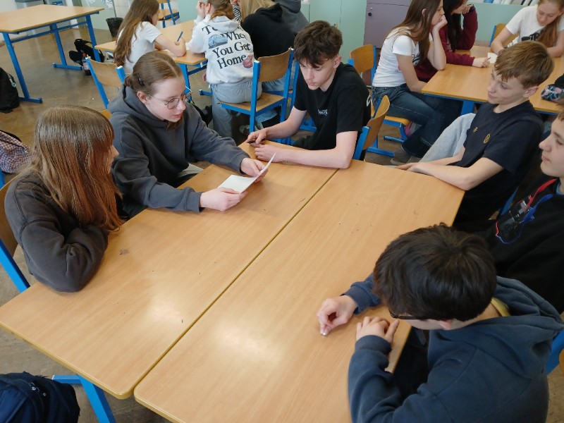 Zrcadlo - poruchy příjmu potravy