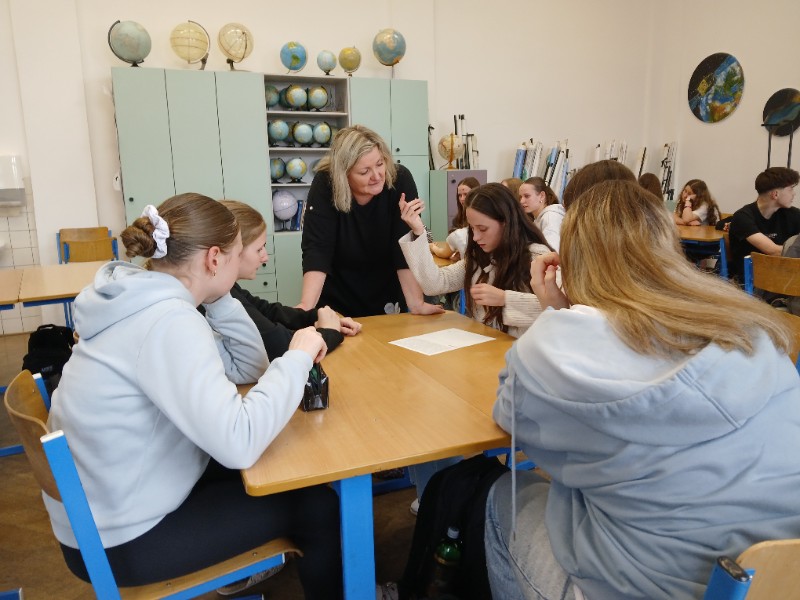 Zrcadlo - poruchy příjmu potravy