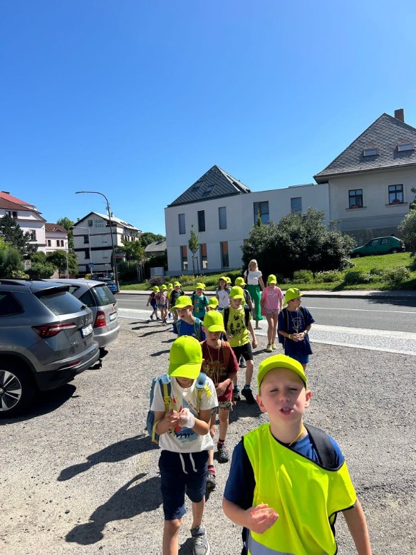 Prázdninová družina Cesta z města