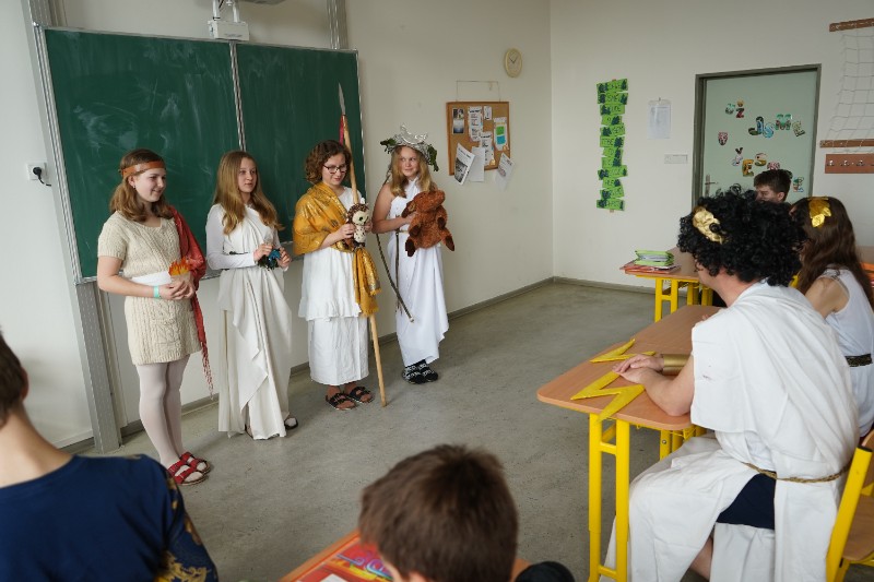 O řeckých bozích netradičně