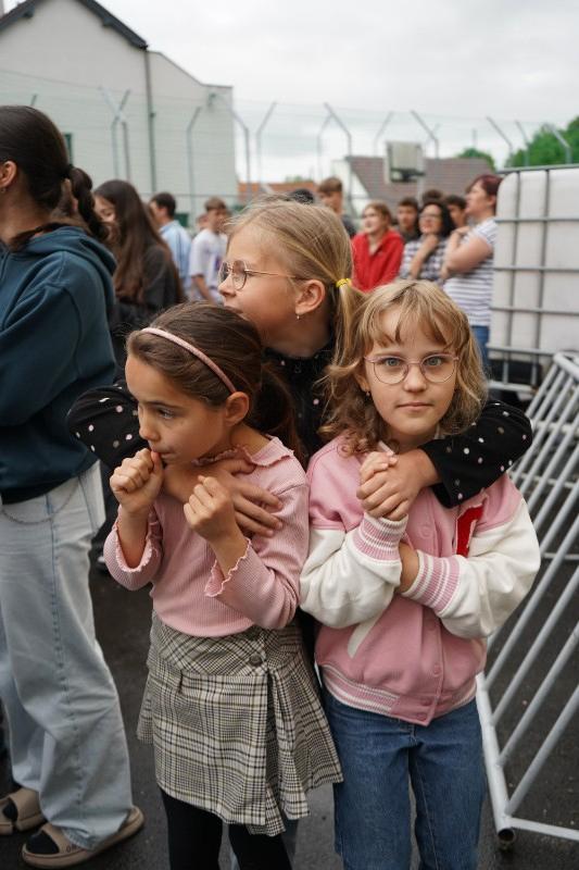 Taktické cvičení hasičů spojené s evakuací školy