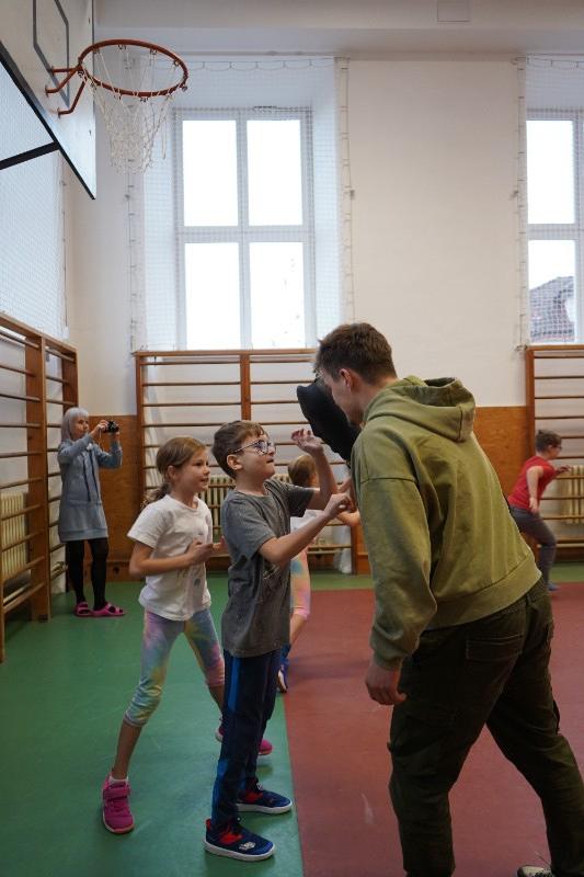 Zásady bezpečného chování k cizím lidem a sebeobrana