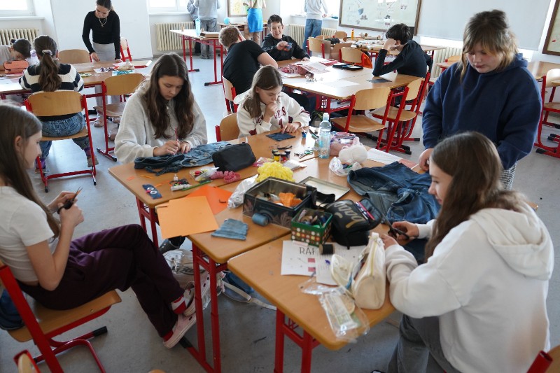 Projektový den Kousek světa v každém z nás Projektový den Kousek světa v každém z nás