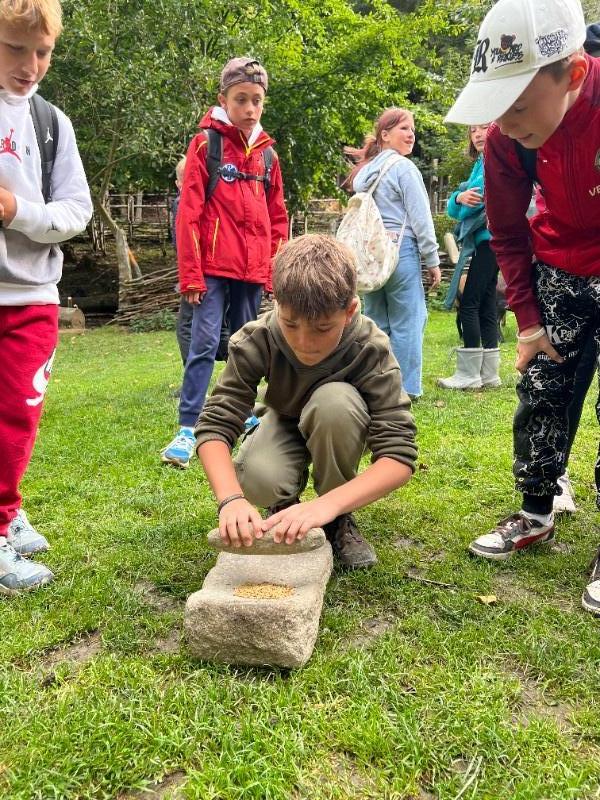 Dějepisná exkurze šesťáků na Křivolík