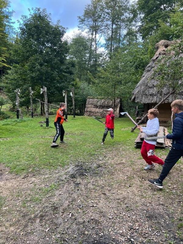 Dějepisná exkurze šesťáků na Křivolík