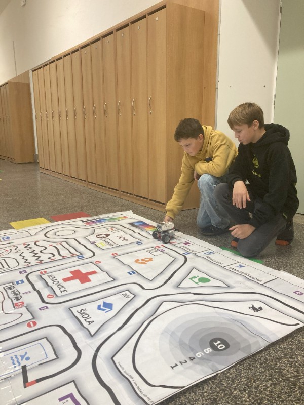 Lego mindstorms - robot ve městě