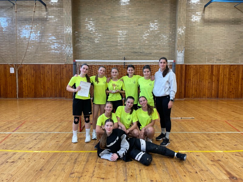 Vítězství v oblastním kole florbalové soutěže dívek