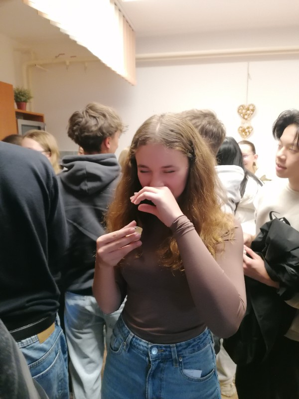 Stáří zblízka aneb Dotkni se světa seniorů Stáří zblízka aneb Dotkni se světa seniorů