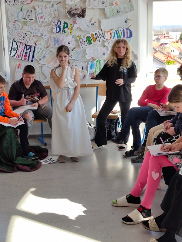 O řeckých bozích netradičně