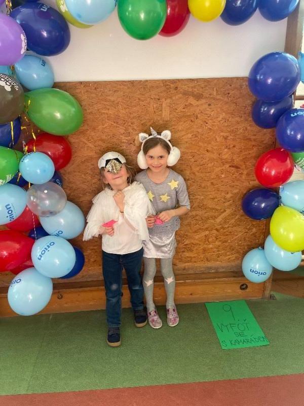 Karnevalový rej v družině Karnevalový rej v družině