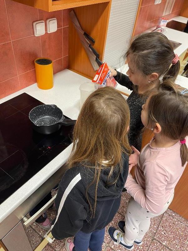 16. hodina (masopustní koláče)