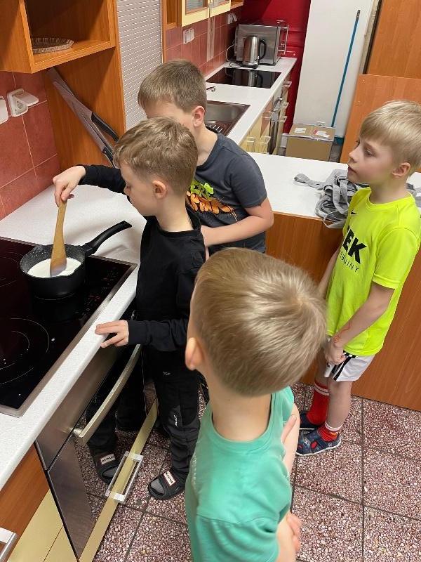 16. hodina (masopustní koláče)