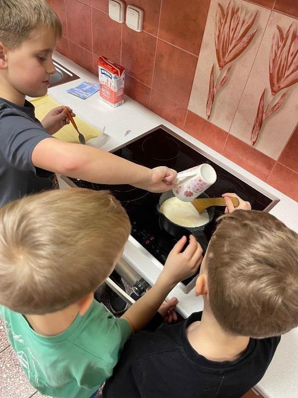 16. hodina (masopustní koláče)