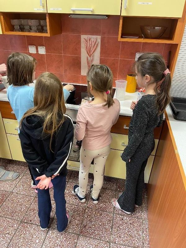 16. hodina (masopustní koláče)