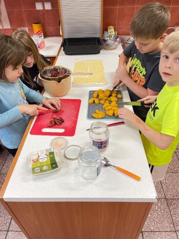 16. hodina (masopustní koláče)