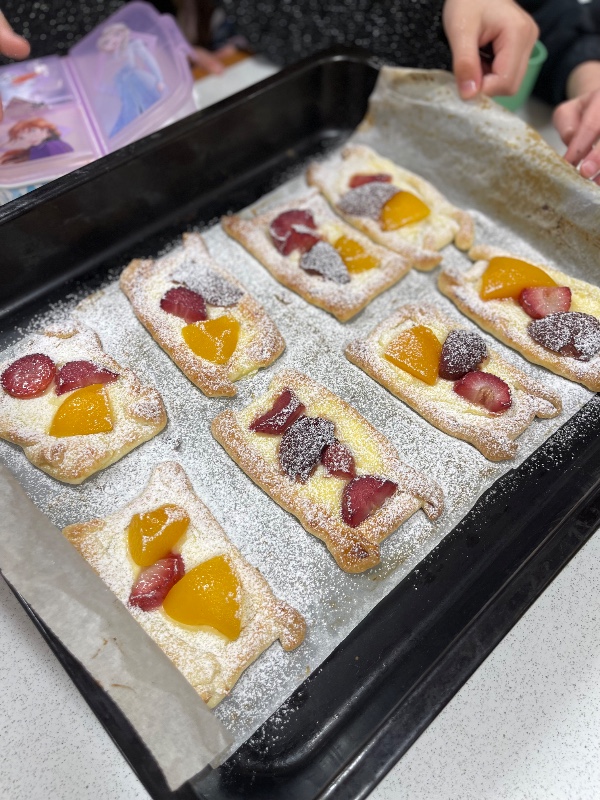 16. hodina (masopustní koláče)