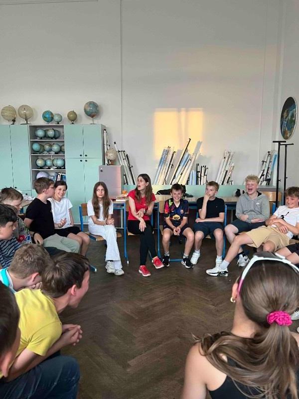 Večerní škola plná her a zábavy