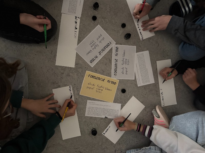 Jako ve středověkém skriptoriu