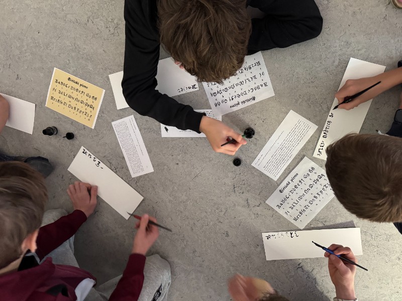 Jako ve středověkém skriptoriu