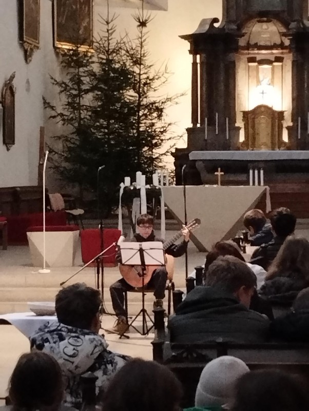 Předvánoční školní den