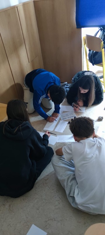 Jako mniši ve středověkém klášteře