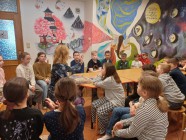 Březen - měsíc knihy; návštěva knihovny s programem Dětský svět detektivů