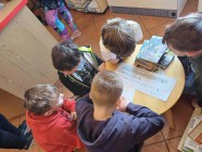 Březen - měsíc knihy; návštěva knihovny s programem Dětský svět detektivů