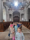 Září