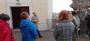 Osmáci v piaristickém chrámu Osmáci v piaristickém chrámu