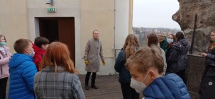 Osmáci v piaristickém chrámu Osmáci v piaristickém chrámu