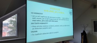 Setkání členů žákovského parlamentu se starostou města Setkání členů žákovského parlamentu se starostou města