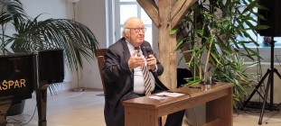 Setkání s profesorem Hansem Rennerem