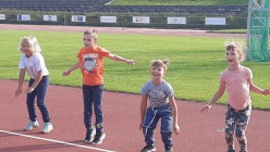Cvičíme na stadioně