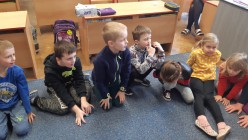 Křižovatky - preventivní program s paní psycholožkou Ivou Sedláčkovou, skupinová práce