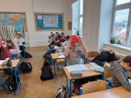 4.VÝZVA - DEN ORIGINÁLNÍCH POKRÝVEK HLAVY A ÚČESŮ