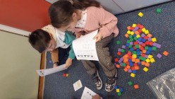 Hravá matematika a prvouka (Návrat do minulosti)