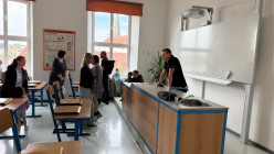 Prohlídka školy od sklepa po půdu
