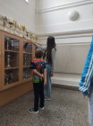 Prvňáčci a deváťáci na průzkumu školy Prvňáčci a deváťáci na průzkumu školy