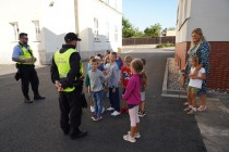 Bezpečně do školy s Městskou policí Litomyšl Bezpečně do školy s Městskou policí Litomyšl